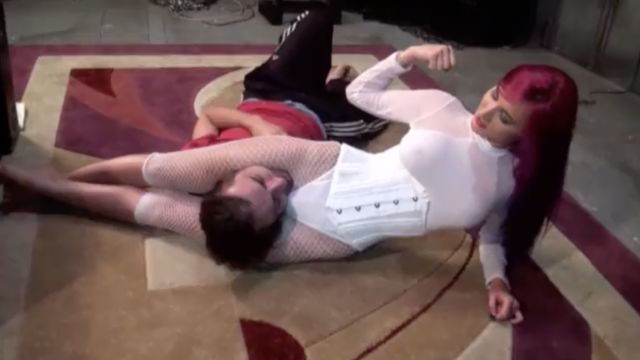 headscissor ko 2